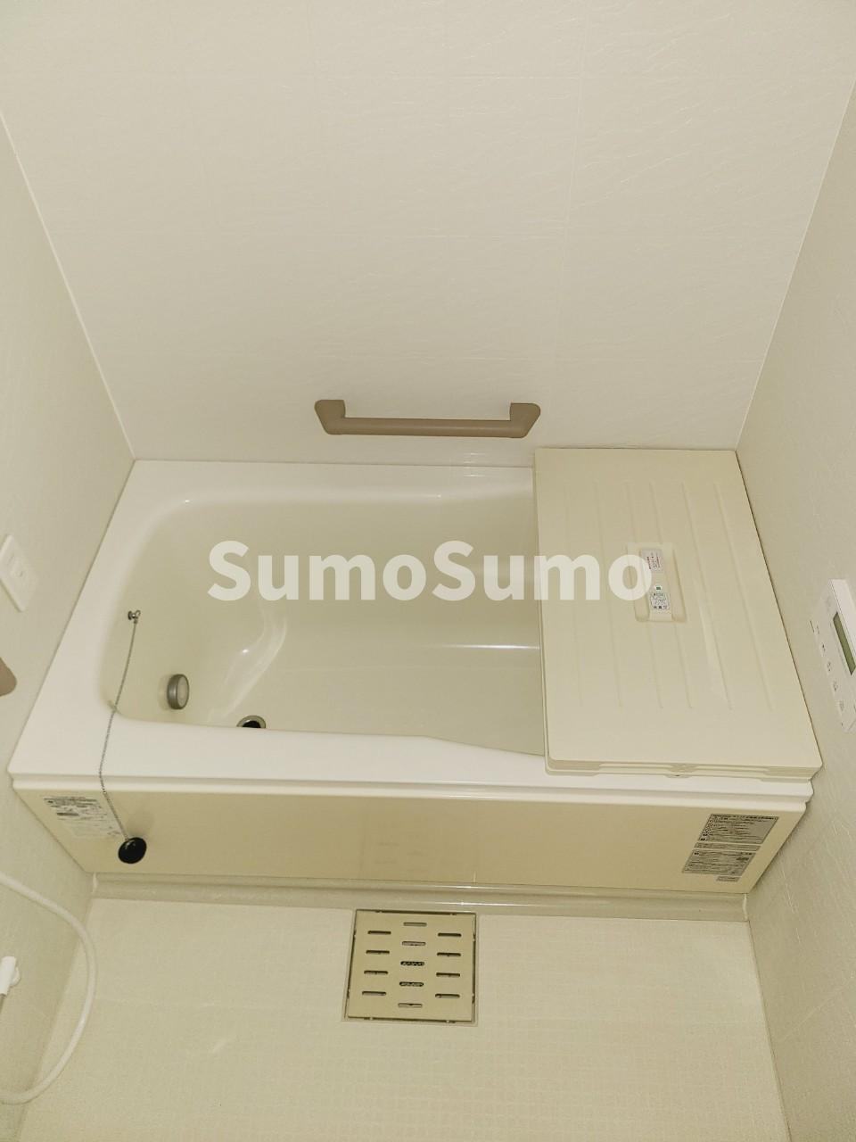 UR浜甲子園なぎさ街 22号棟の浴室|落ち着いた空間のお風呂です