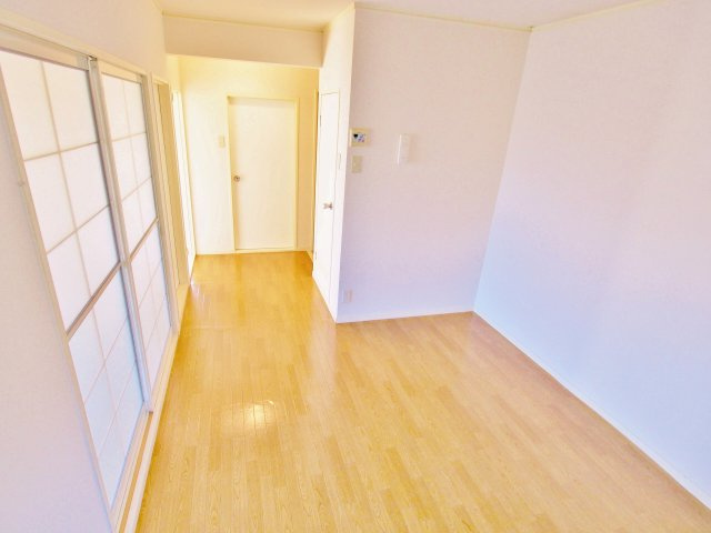 広島市安芸区矢野東２丁目のアパートのバルコニー