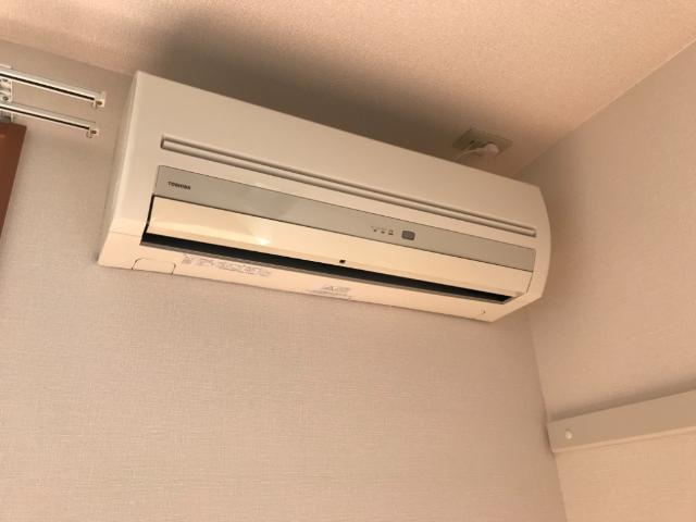 サンハイツ城山の設備|エアコン