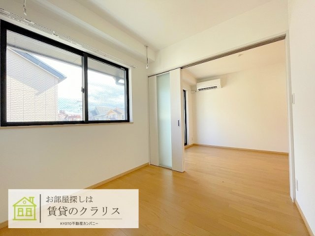 KISA・CARINAの内装