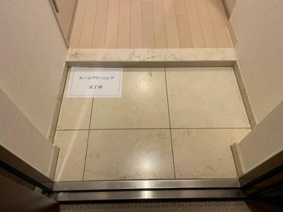 プレスタイル森下の玄関