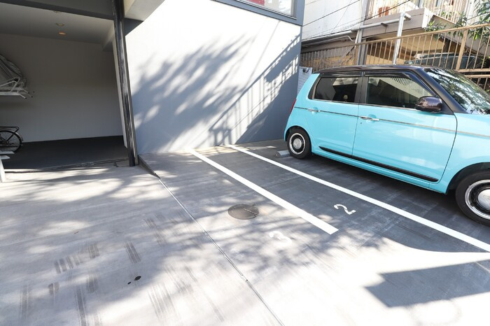 ライフパティオ菊名の駐車場|駐車場・バイク置き場