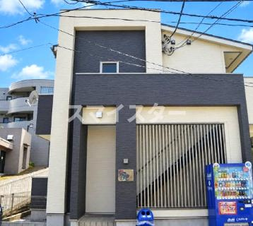 クレフラスト北小金Ｂのエントランス