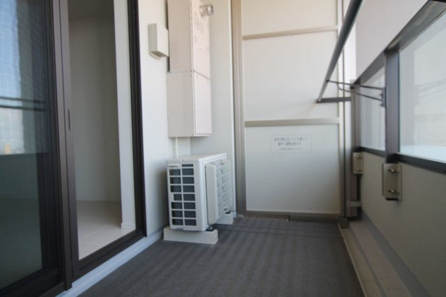 【バルコニー】