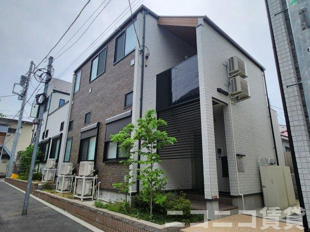 杉並区和泉１丁目のアパートの外観
