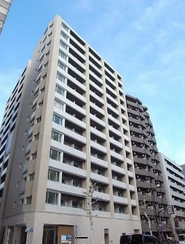 【外観】 | エミリブ練馬 | 鉄筋コンクリート造のがっちりとした建物。