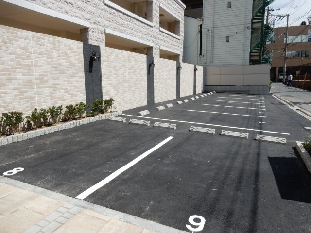 コンフォール京橋の駐車場|コンフォール京橋　駐車場