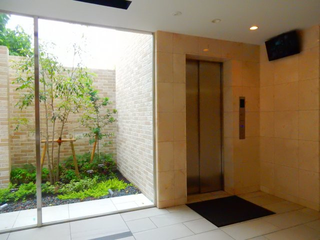コンフォール京橋のエントランス|コンフォール京橋　エントランス