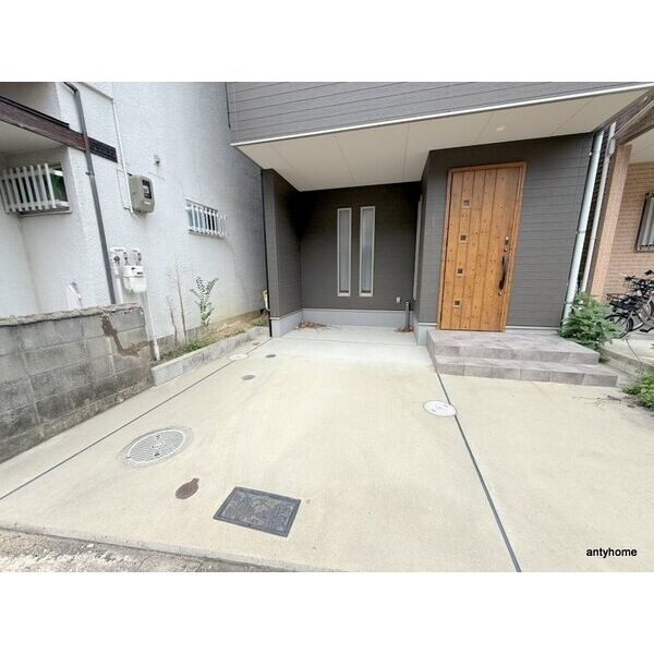 小田町戸建賃貸の駐車場