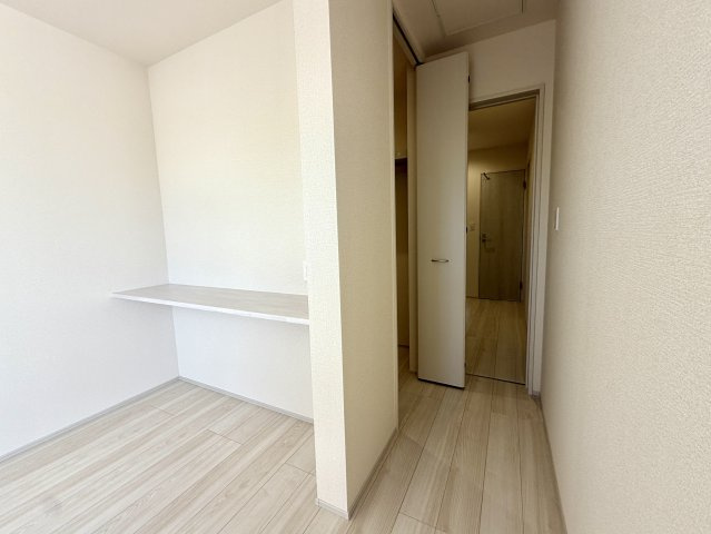 越谷市七左町２期１号棟リーブルガーデン新築戸建の収納|整理整頓がしやすいシステム収納。衣類から小物まで一箇所にスッキリ収まります。