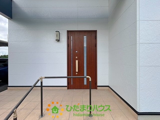 加須市水深　中古一戸建ての玄関