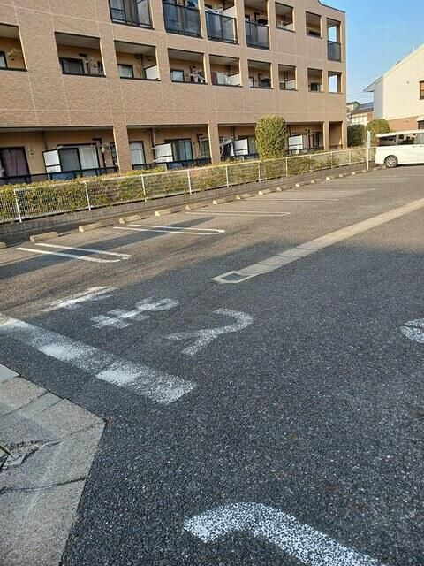 グラン　エリアールの駐車場