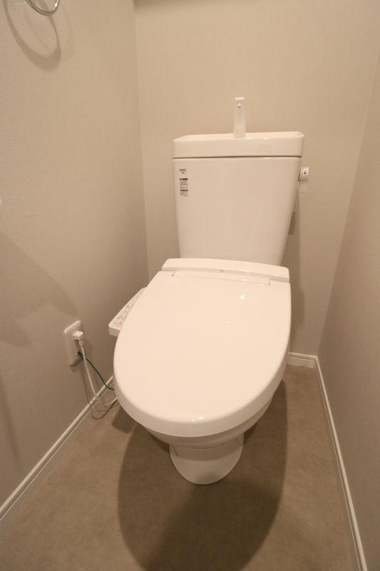 CS津福のトイレ|快適な温水洗浄便座トイレです