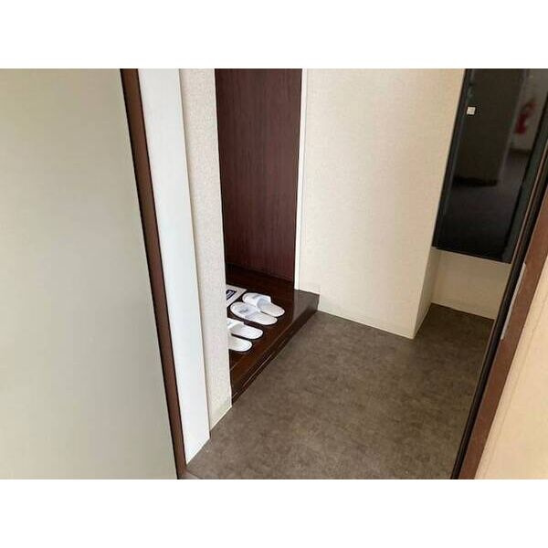 アマーレ東海通の玄関|同間取り607号室のお写真です