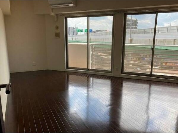 アマーレ東海通の居間・リビング