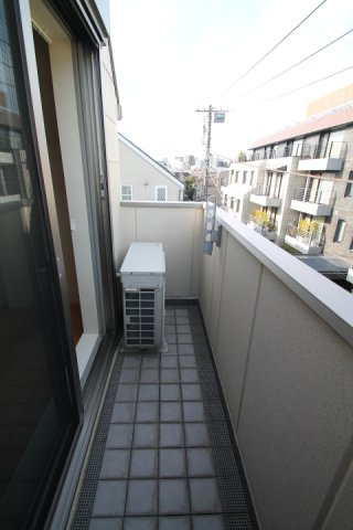 【バルコニー】
