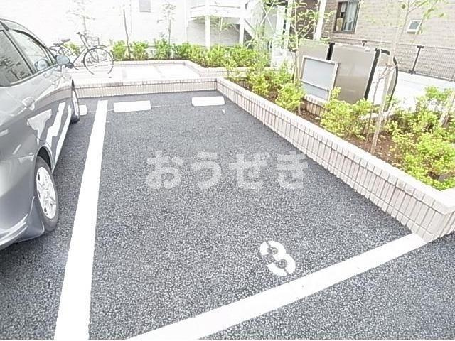 リブリ・サンオアシスの駐車場