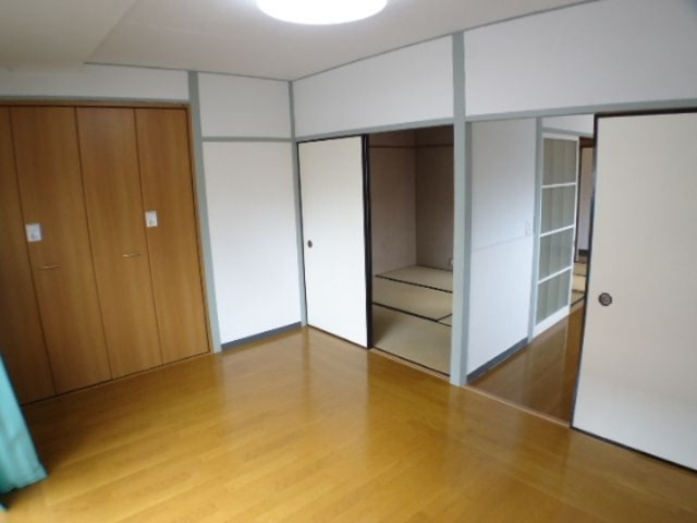 ヴィラ本山の内装