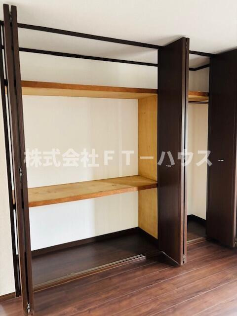 ハイツエリエートの収納