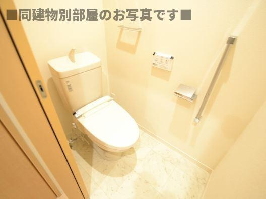 福生市大字熊川のアパートのトイレ