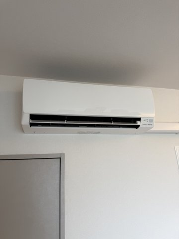 渋谷区代々木１丁目の中古マンションの冷暖房・空調設備|エアコン（リビング）