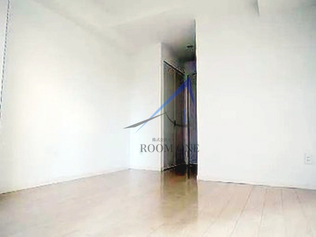 HOUSE PLUS ONEの居間・リビング|洋室のお部屋です。