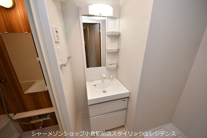 コートハウス・ピノの洗面所