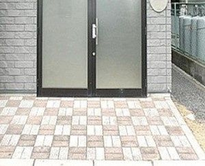 アンプルールリバーサイドのロビー