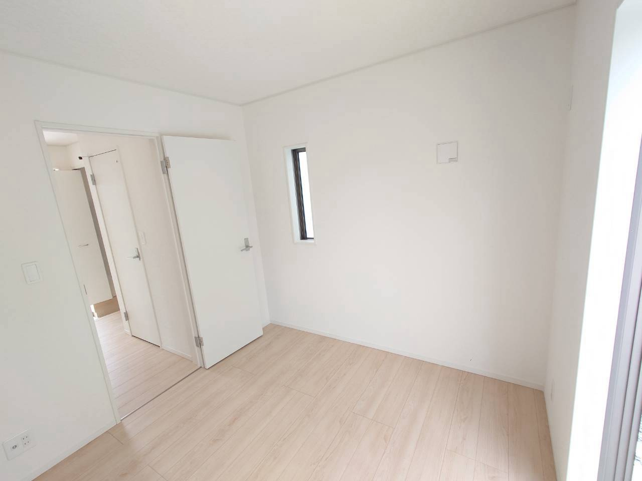 ♥♥糸満市照屋第3－1号棟（全4棟）の洋室|きれいな洋室です
※参考写真※