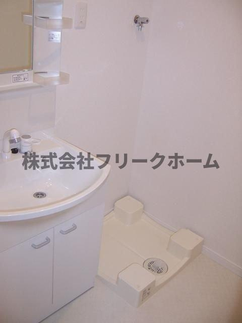武蔵野市境１丁目の賃貸マンションの洗面所
