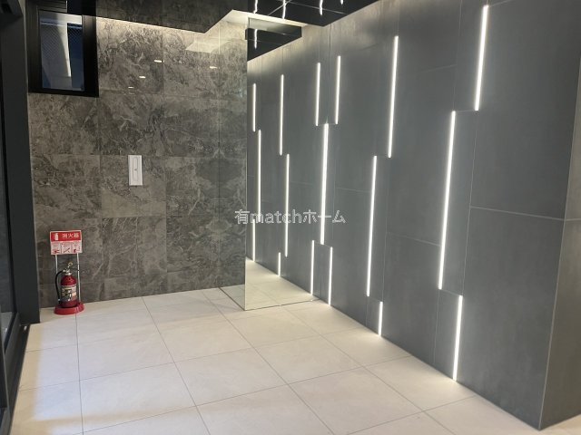 GLAM　STELLA松屋町のエントランス