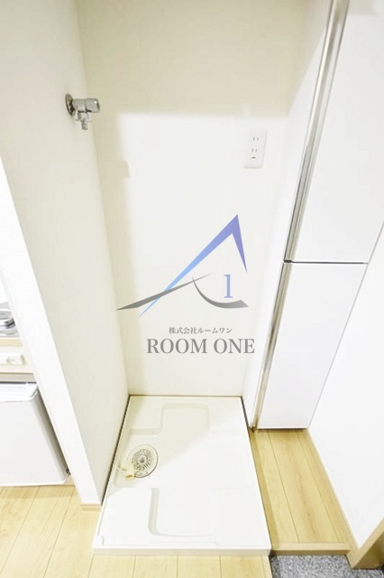 アクロス東雪谷の設備|洗濯機置場です。