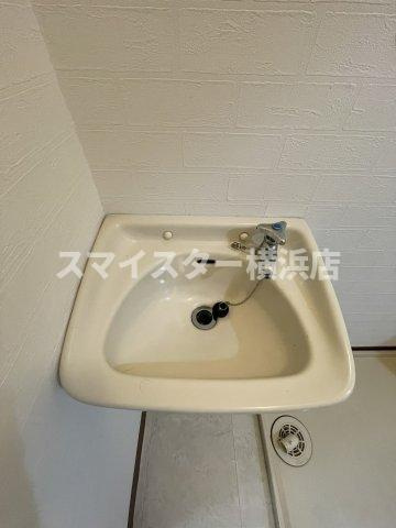 不入斗マンションの洗面所