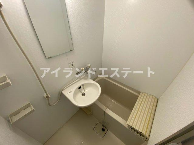 グルクスハイムⅡ　駅近　バストイレ別　オートロックの浴室