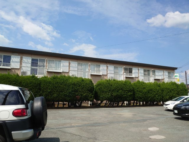 カーサ和幸の駐車場|敷地内に駐車場がございます
