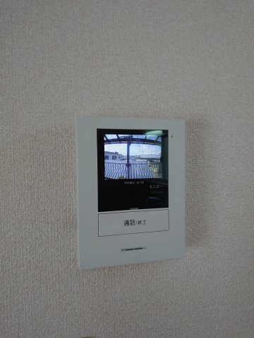 カーサ和幸のセキュリティ|モニター付きインターホンなので、訪問者の顔を確認できます