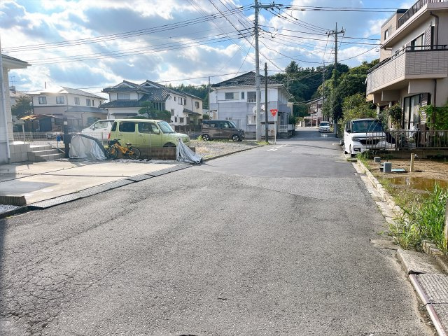 野田市上花輪新町31番　新築戸建　B号棟の前面道路含む現地写真