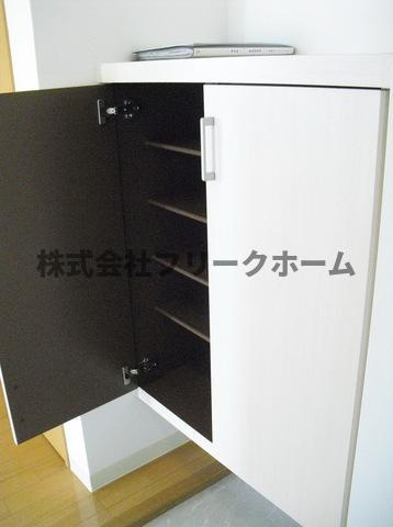 小金井市本町２丁目の賃貸マンションの収納