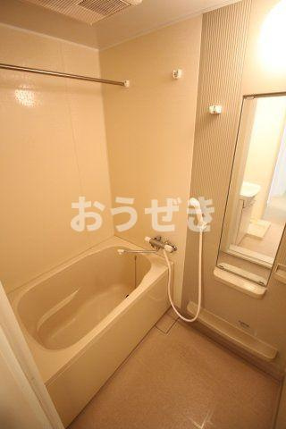 フォレストメゾン駒込の浴室