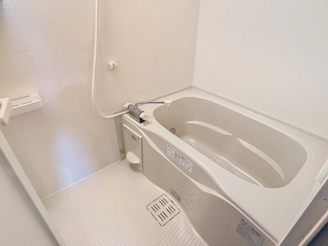 プログレス赤間駅前の浴室