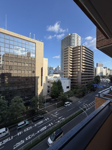 新宿区四谷４丁目の中古マンションの展望
