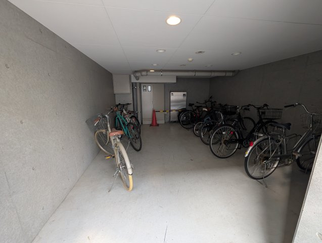 カルム　ブローテのその他共用部分|駐輪場、バイク置き場も御座います。