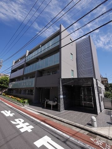 カルム　ブローテの外観|おしゃれな外観はスタイリッシュです