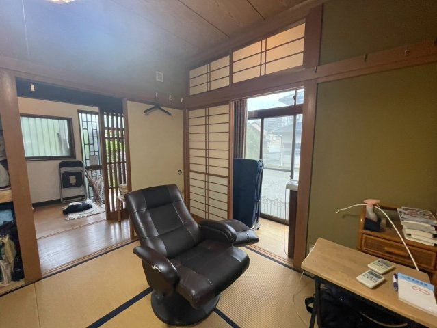 -三丁目不動産-　本庄市銀座2丁目　平成8年築の和室|くつろぎの場として、客間として、様々なシーンで活躍する和室です