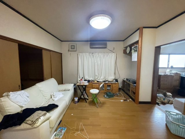 -三丁目不動産-　本庄市銀座2丁目　平成8年築の居間・リビング
