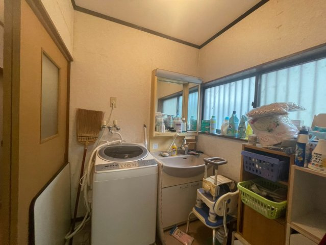 -三丁目不動産-　本庄市銀座2丁目　平成8年築の洗面所|1階