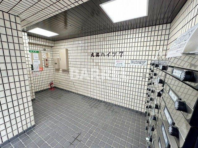 大拓ハイツ7のエントランス