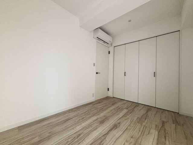スカイマンションA棟の洋室|コンパクトで使いやすい洋室です