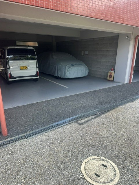 セザール大和の駐車場