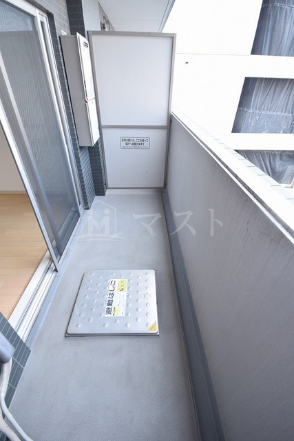 アーデン堺筋本町のバルコニー